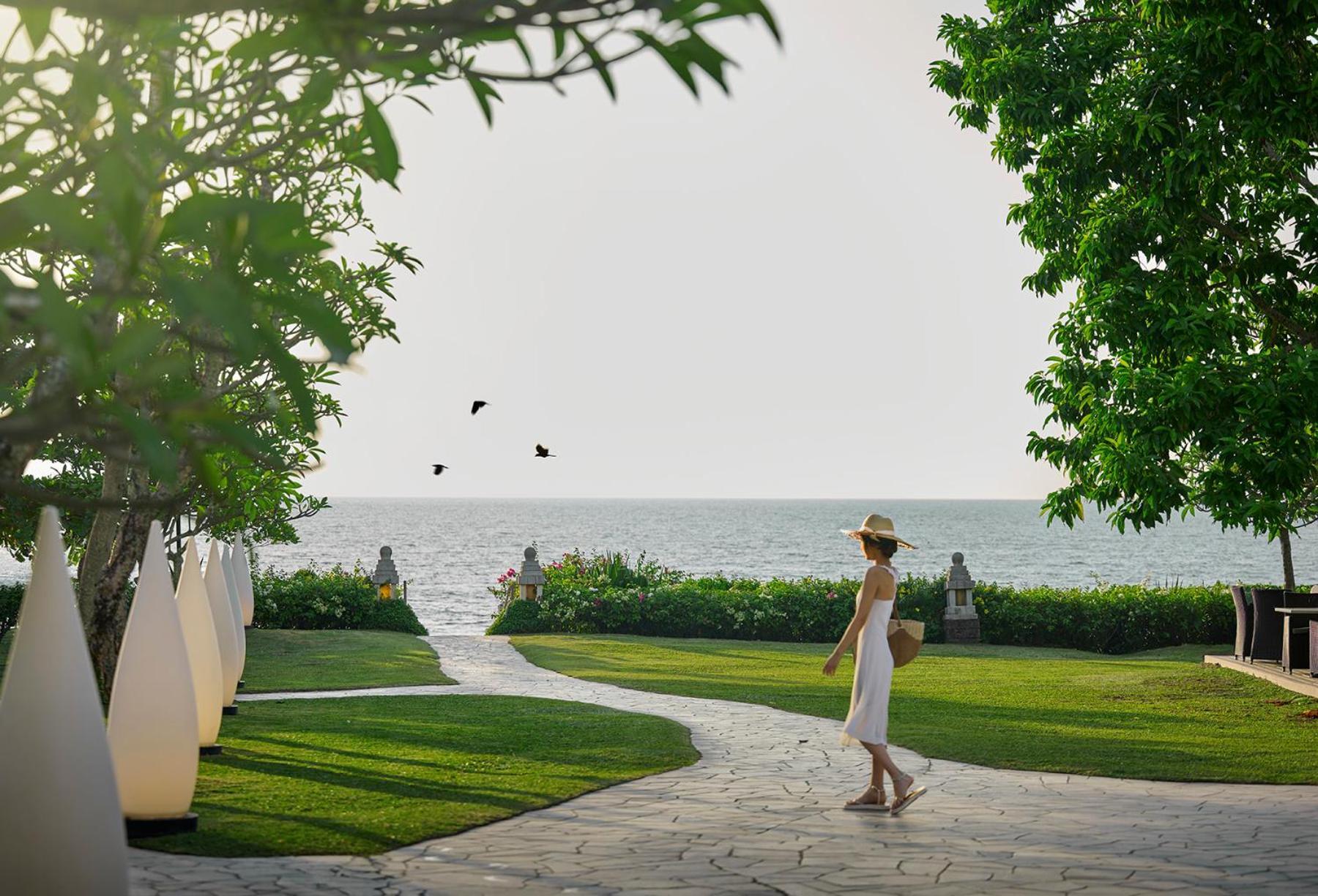 באטו פרינג'י Parkroyal Penang Resort מראה חיצוני תמונה The beach at The Oberoi, Mumbai